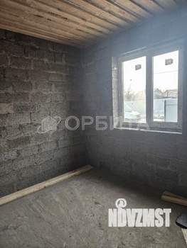 Дом 100м², 2-этажный, участок 6 сот.  