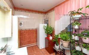 Дом 169м&sup2;, 2-этажный, участок 9 сот.  