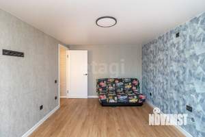 Дом 42м&sup2;, 2-этажный, участок 10 сот.  