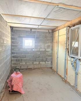 Дом 60м&sup2;, 2-этажный, участок 5 сот.  