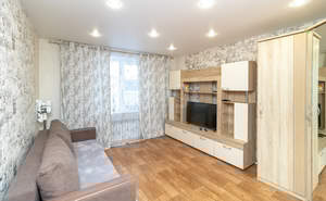 Дом 100м&sup2;, 2-этажный, участок 3 сот.  