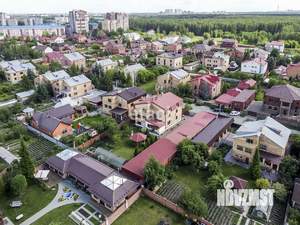 Дом 444м², 3-этажный, участок 15 сот.  