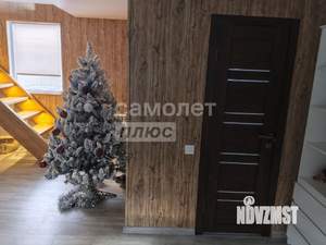 Дом 122м&sup2;, 2-этажный, участок 9 сот.  