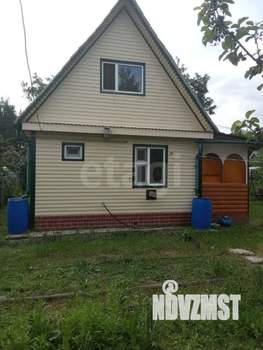 Дом 20м&sup2;, 2-этажный, участок 6 сот.  