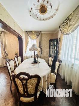 Дом 404м&sup2;, 4-этажный, участок 12 сот.  