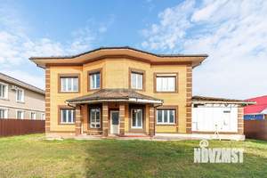 Дом 349м&sup2;, 2-этажный, участок 10 сот.  