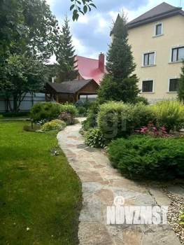 Дом 495м², 3-этажный, участок 15 сот.  