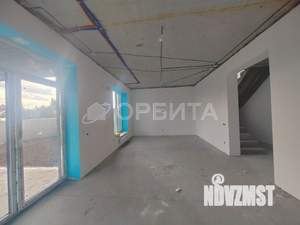 Дом 140м&sup2;, 2-этажный, участок 6 сот.  