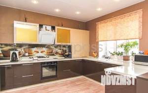Коттедж 220м², 2-этажный, участок 8 сот.  