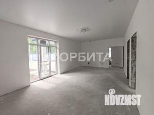 Дом 93м&sup2;, 2-этажный, участок 6 сот.  