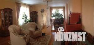 Дом 285м&sup2;, 3-этажный, участок 14 сот.  