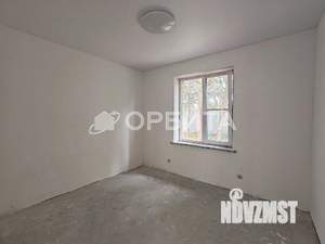 Дом 93м&sup2;, 2-этажный, участок 6 сот.  