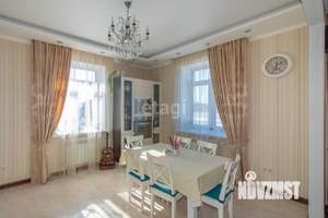 Дом 214м&sup2;, 3-этажный, участок 10 сот.  