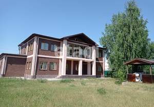 Дом 272м², 2-этажный, участок 15 сот.  