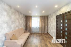 Дом 80м&sup2;, 2-этажный, участок 5 сот.  