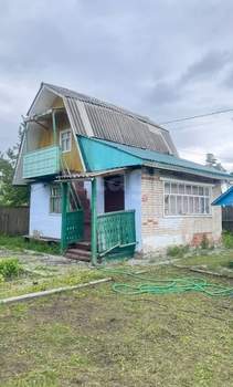 Дом 30м², 2-этажный, участок 6 сот.  