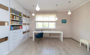 Дом 256м&sup2;, 2-этажный, участок 14 сот.  