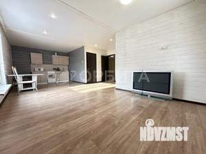 Дом 72м&sup2;, 2-этажный, участок 6 сот.  