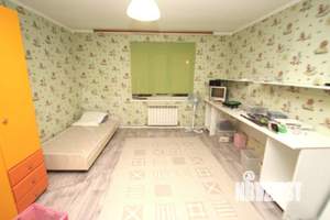 Коттедж 193м², 2-этажный, участок 4 сот.  
