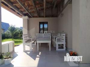 Коттедж 161м&sup2;, 2-этажный, участок 5 сот.  