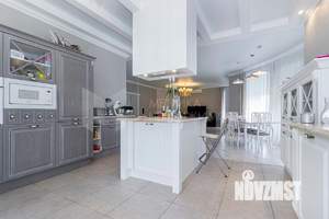 Коттедж 350м&sup2;, 2-этажный, участок 9 сот.  