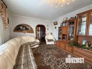 Дом 318м&sup2;, 3-этажный, участок 15 сот.  