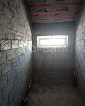 Дом 100м&sup2;, 2-этажный, участок 0 сот.  