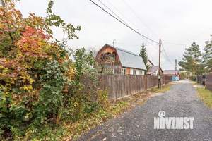 Дом 40м&sup2;, 2-этажный, участок 7 сот.  