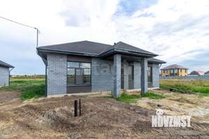 Дом 110м&sup2;, 1-этажный, участок 6 сот.  