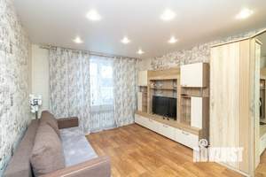 Дом 100м&sup2;, 2-этажный, участок 3 сот.  