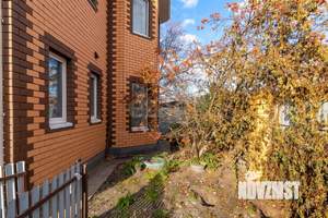 Дом 150м², 2-этажный, участок 6 сот.  