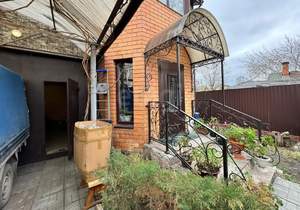 Дом 236м&sup2;, 4-этажный, участок 2 сот.  