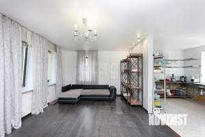 Дом 190м², 2-этажный, участок 5 сот.  
