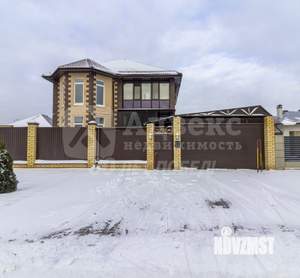 Коттедж 299м&sup2;, 3-этажный, участок 10 сот.  