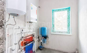 Дом 100м&sup2;, 1-этажный, участок 7 сот.  