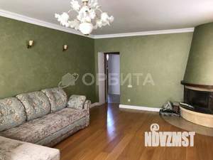 Дом 274м², 2-этажный, участок 15 сот.  