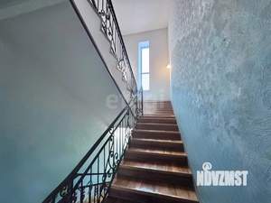 Дом 289м&sup2;, 3-этажный, участок 15 сот.  