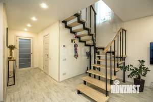 Дом 94м&sup2;, 2-этажный, участок 5 сот.  