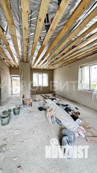 Дом 100м&sup2;, 2-этажный, участок 5 сот.  