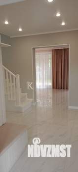 Коттедж 134м², 2-этажный, участок 5 сот.  