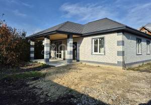 Дом 102м&sup2;, 2-этажный, участок 0 сот.  