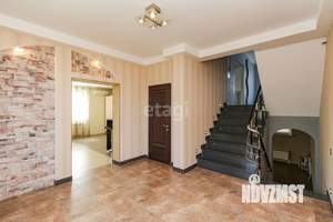 Дом 420м², 4-этажный, участок 15 сот.  