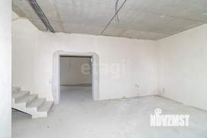 Дом 180м&sup2;, 2-этажный, участок 5 сот.  