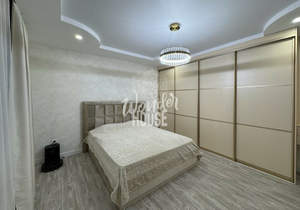 Дом 160м&sup2;, 2-этажный, участок 8 сот.  