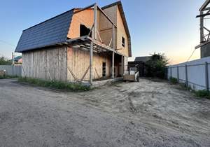 Дом 166м&sup2;, 2-этажный, участок 4 сот.  