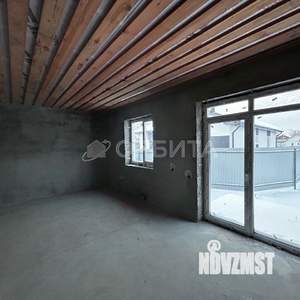 Дом 80м&sup2;, 2-этажный, участок 5 сот.  