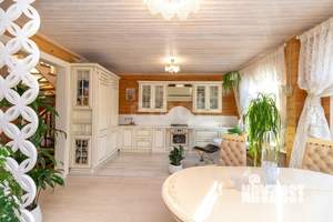 Дом 174м², 2-этажный, участок 8 сот.  