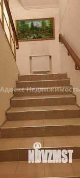 Коттедж 210м², 2-этажный, участок 10 сот.  