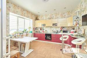 Дом 139м&sup2;, 2-этажный, участок 9 сот.  