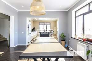 Дом 287м², 2-этажный, участок 10 сот.  